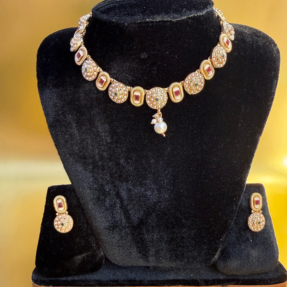 Elegant Gold and Red Jewelry Set